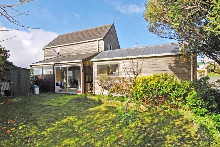 Photo of property in 60 Cunliffe Street, Churton Park, Wellington, 6037