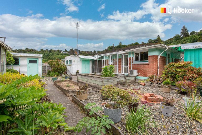 Photo of property in 14 Mcglashan Street, Glenleith, Dunedin, 9010