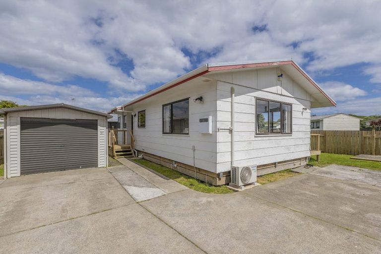 Photo of property in 39b Makarini Street, Paraparaumu, 5032