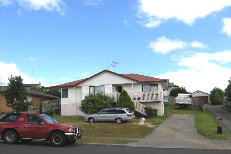 Photo of property in 88 Unsworth Drive, Unsworth Heights, Auckland, 0632