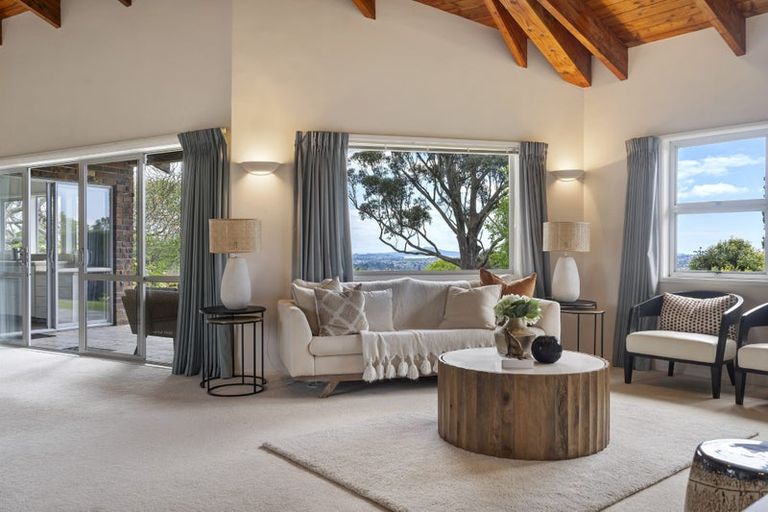 Photo of property in 130 Point View Drive, East Tamaki Heights, Auckland, 2016