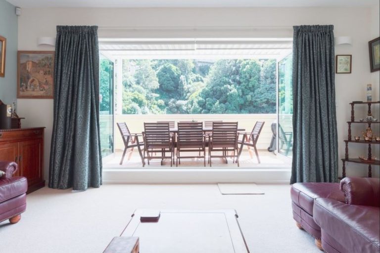 Photo of property in 113a Glenmore Street, Kelburn, Wellington, 6012