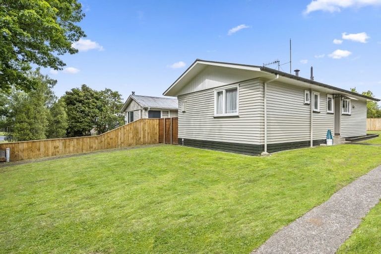 Photo of property in 98 Te Rangitautahanga Road, Turangi, 3334