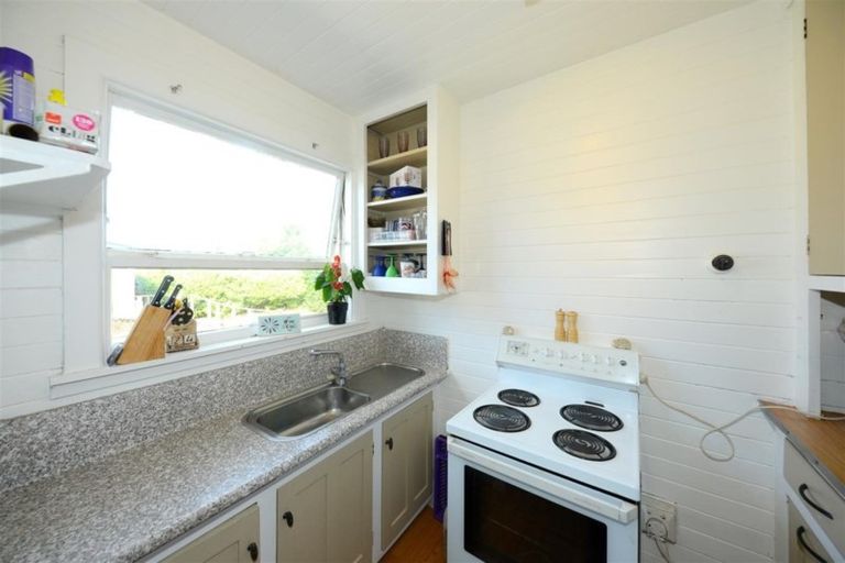 Photo of property in 16 Radley Street, Woolston, Christchurch, 8023