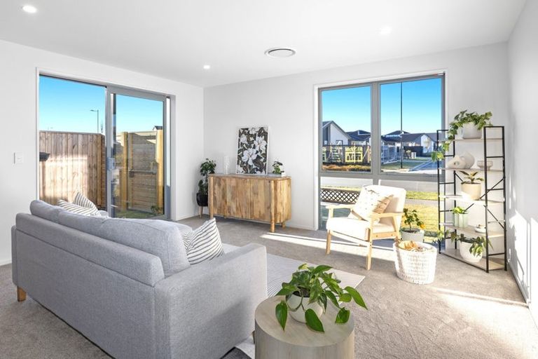 Photo of property in 8 Waterford Farm Road, Halswell, Christchurch, 8025