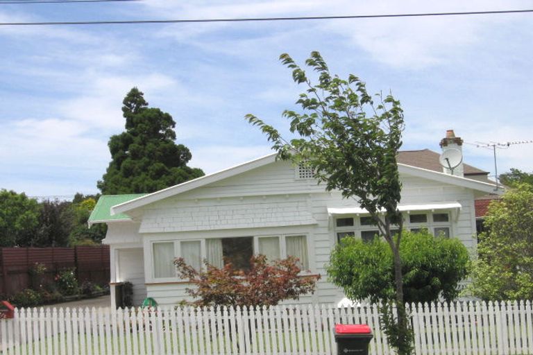 Photo of property in 2 Harlston Road, Mount Albert, Auckland, 1025