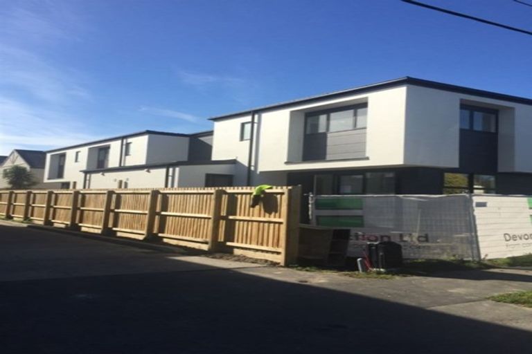 Photo of property in 2/46 Champion Street, Edgeware, Christchurch, 8013