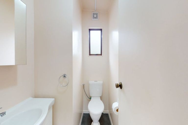 Photo of property in 1/3 Ngarimu Grove, Ngaio, Wellington, 6035