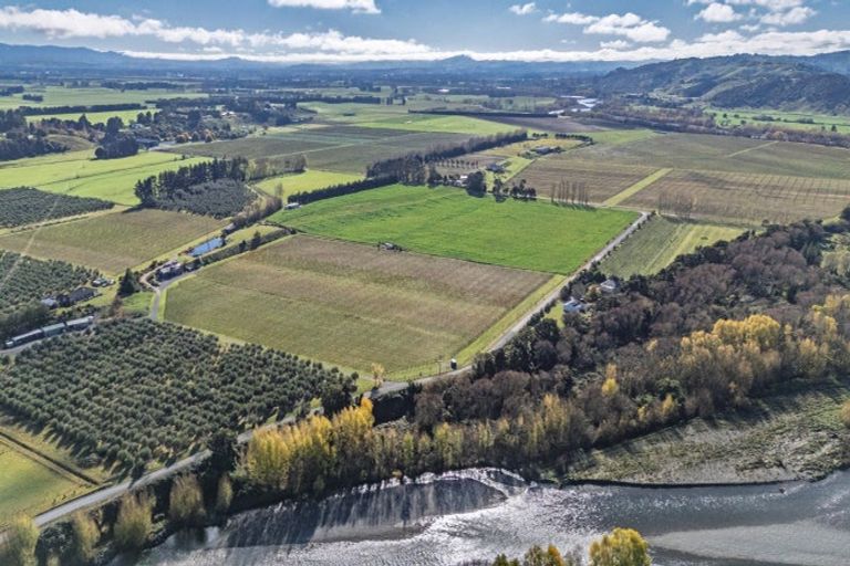 Photo of property in 20 Dakins Road, East Taratahi, Carterton, 5887
