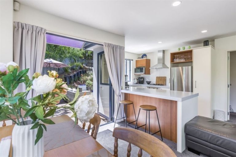 Photo of property in 18 Carento Way, Stanmore Bay, Whangaparaoa, 0932