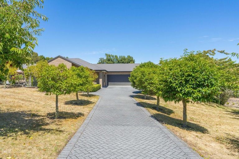 Photo of property in 59 Dalmore Way, Acacia Bay, Taupo, 3385