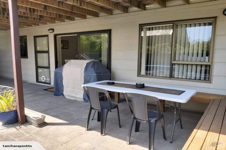 Photo of property in 127 Waitaha Road, Welcome Bay, Tauranga, 3112