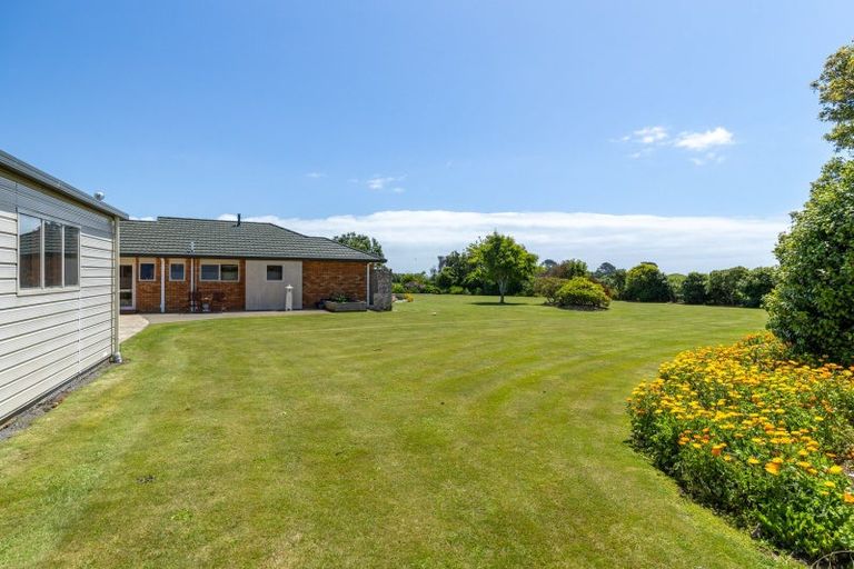 Photo of property in 1329 Devon Road, Brixton, Waitara, 4382