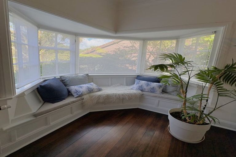 Photo of property in 26 Waitohu Road, York Bay, Lower Hutt, 5013