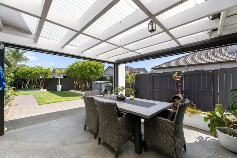 Photo of property in 24 Ohope Place, Papamoa Beach, Papamoa, 3118