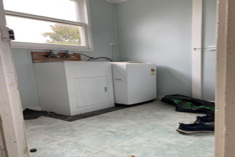 Photo of property in 32 Ngahina Street, Marton, 4710