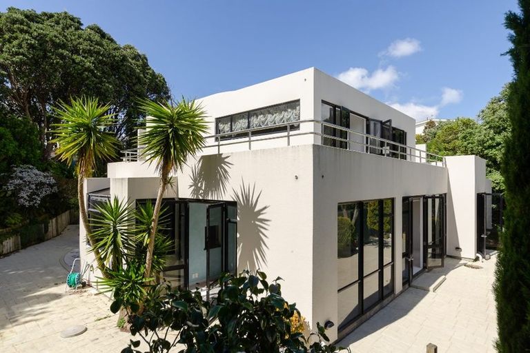 Photo of property in 65 Nevay Road, Miramar, Wellington, 6022