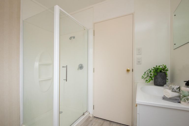 Photo of property in 6 Sovereign Court, West End, Palmerston North, 4410