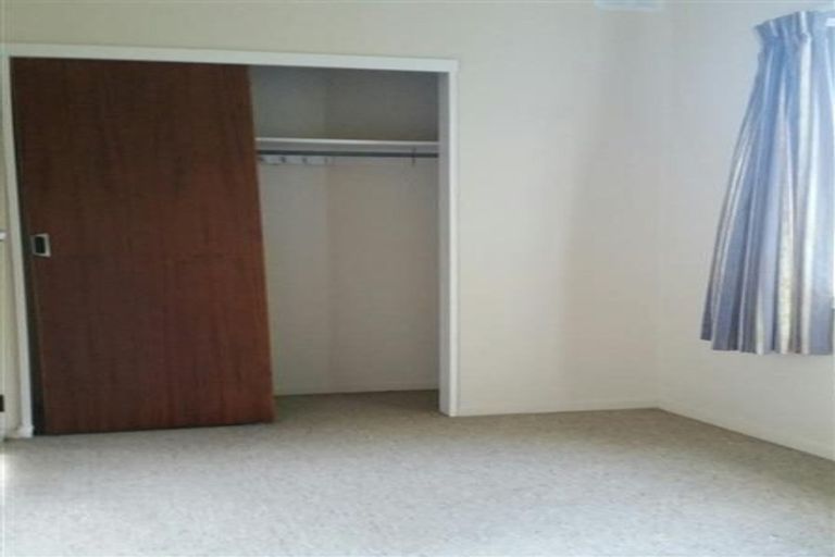 Photo of property in 2/7 Raroa Road, Kelburn, Wellington, 6012