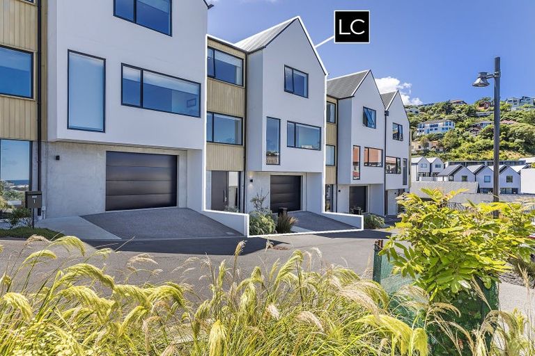 Photo of property in 3 Mary Dobson Way, Island Bay, Wellington, 6023