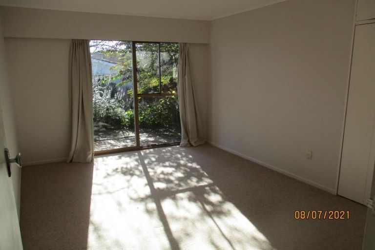 Photo of property in 135 Winara Avenue, Waikanae, 5036