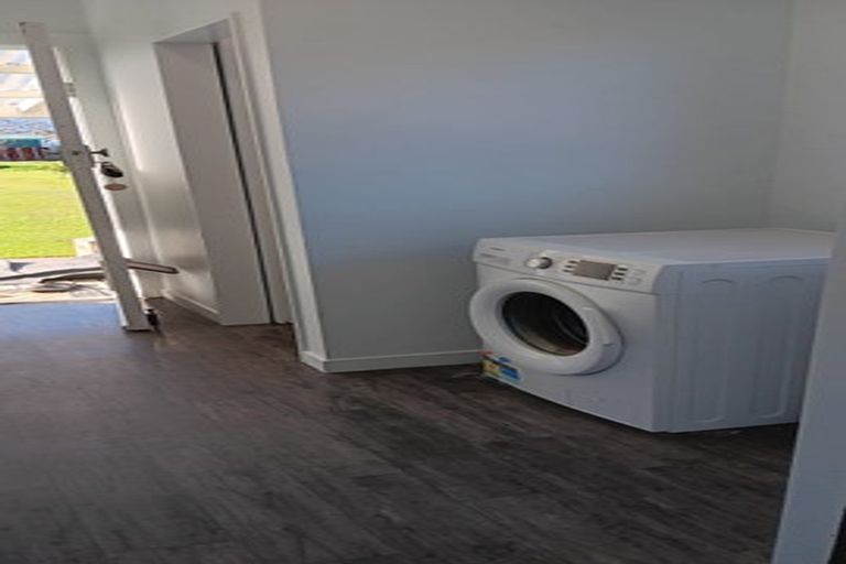 Photo of property in 9 Menzies Street, Westport, 7825