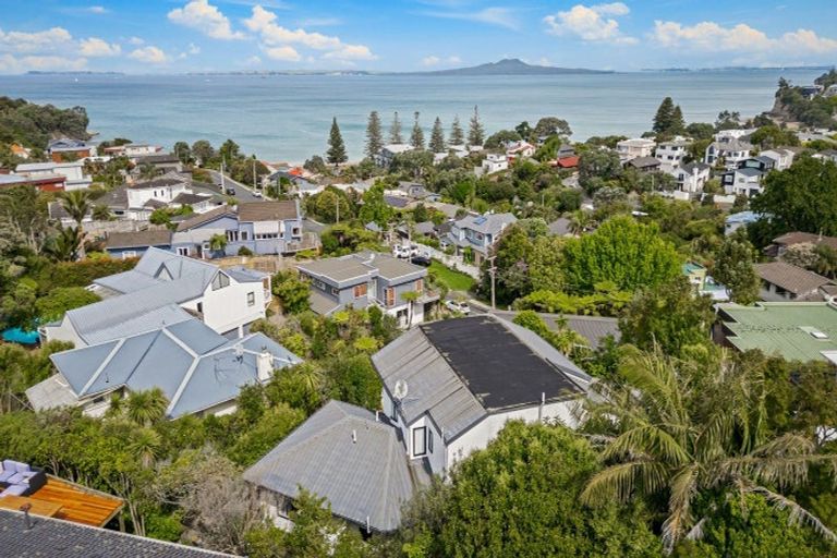 Photo of property in 8 Oban Road, Browns Bay, Auckland, 0630