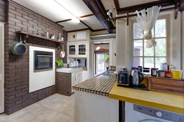 Photo of property in 151 Powderham Street, New Plymouth, 4310