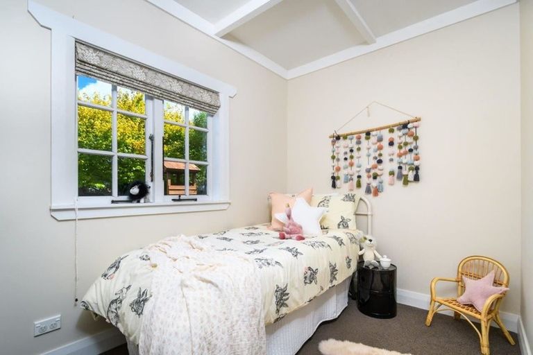 Photo of property in 5 Alice Street, Riverhead, 0820