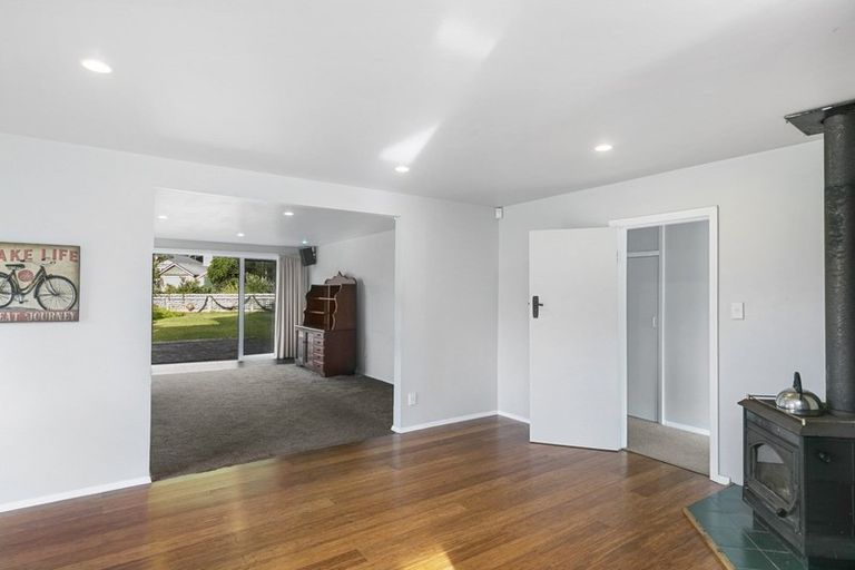 Photo of property in 1072 Makara Road, Makara Beach, Karori, 6972