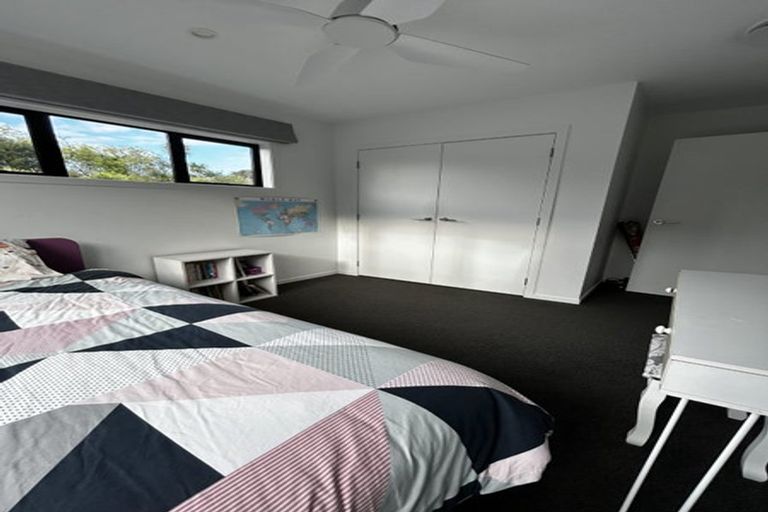 Photo of property in 33 Makete Crescent, Hobsonville, Auckland, 0618