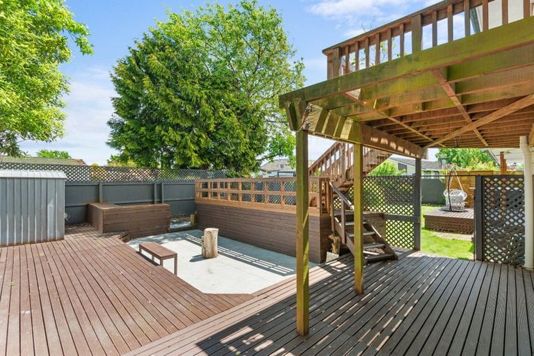 Photo of property in 3 Sarabande Avenue, Redwood, Christchurch, 8051