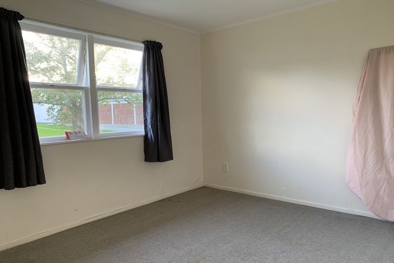 Photo of property in 20 Lake Road, Northcote, Auckland, 0627