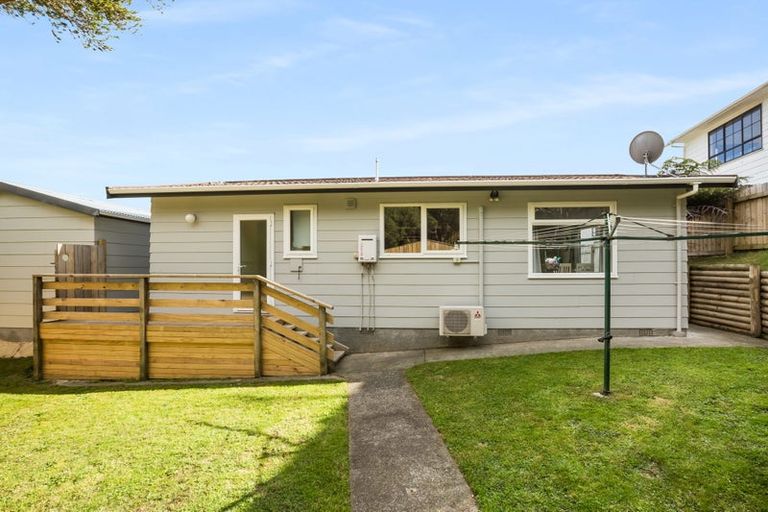 Photo of property in 9 Gaff Place, Whitby, Porirua, 5024