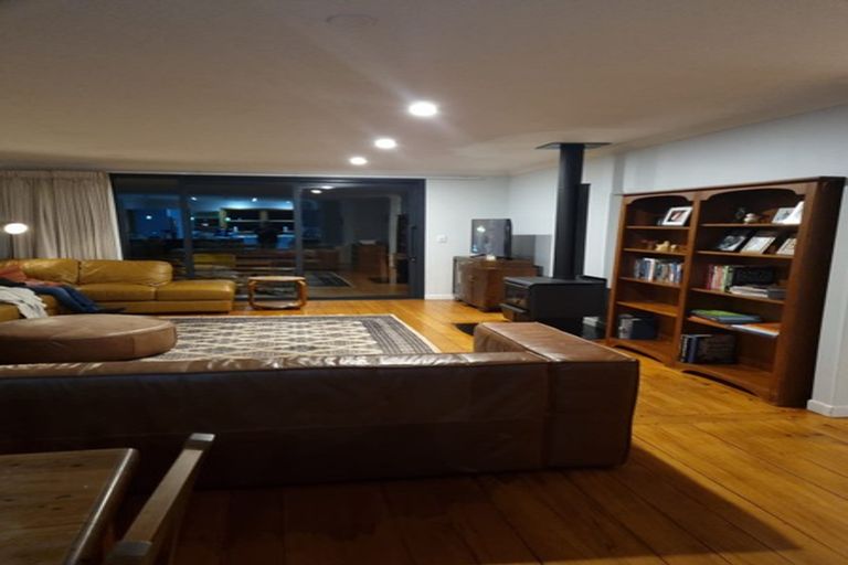 Photo of property in 79 Marine Parade, Paraparaumu Beach, Paraparaumu, 5032