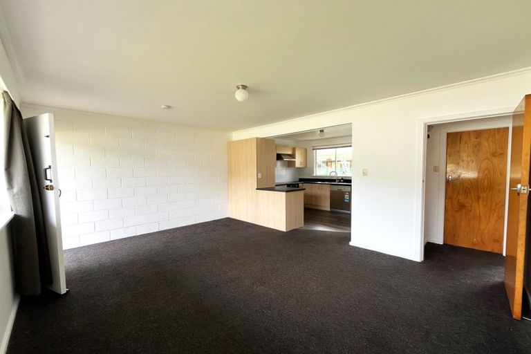 Photo of property in 1/246 Main Road, Tawa, Wellington, 5028