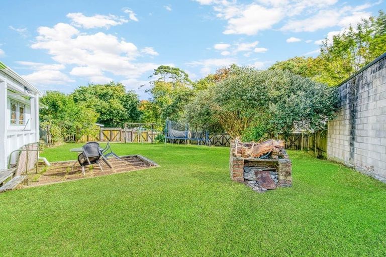 Photo of property in 23 Chrisarda Place, Red Hill, Papakura, 2110