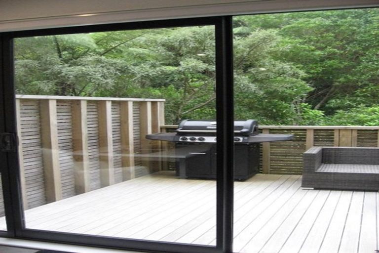 Photo of property in 21 Thatcher Crescent, Crofton Downs, Wellington, 6035