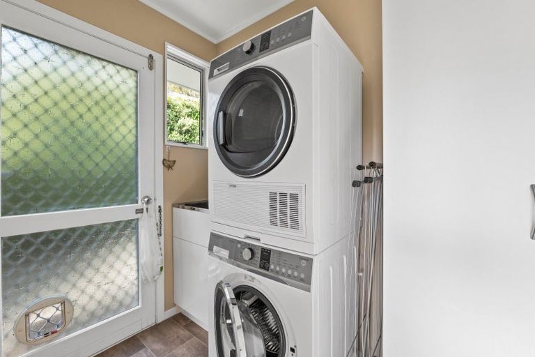 Photo of property in 3a Rossiter Crescent, Lynmouth, New Plymouth, 4310