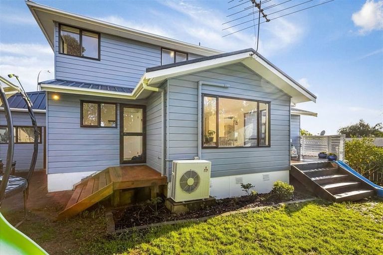 Photo of property in 60 Rhinevale Close, Henderson, Auckland, 0612