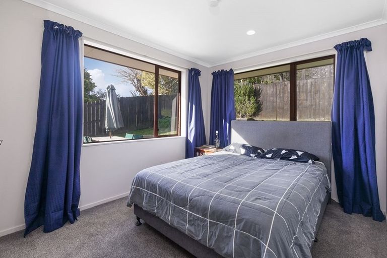 Photo of property in 57 Nimstedt Avenue, Oteha, Auckland, 0632