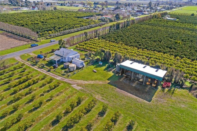 Photo of property in 32 Patutahi Road, Patutahi, Gisborne, 4072