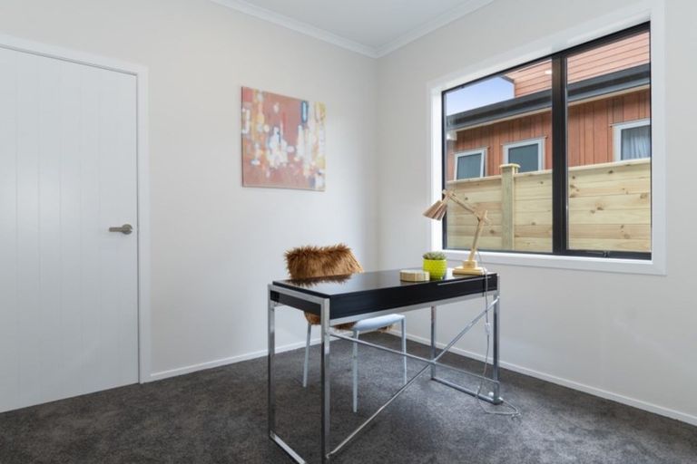 Photo of property in 16 Makura Drive, Papamoa Beach, Papamoa, 3118