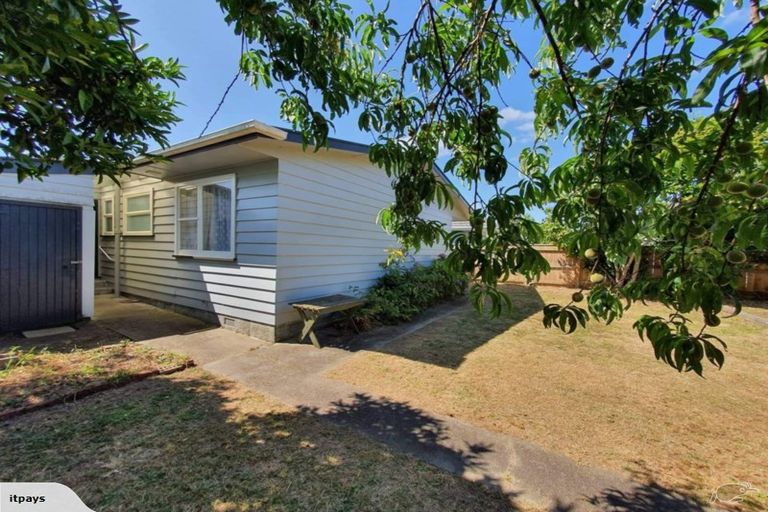 Photo of property in 8 Ruru Crescent, Heretaunga, Upper Hutt, 5018