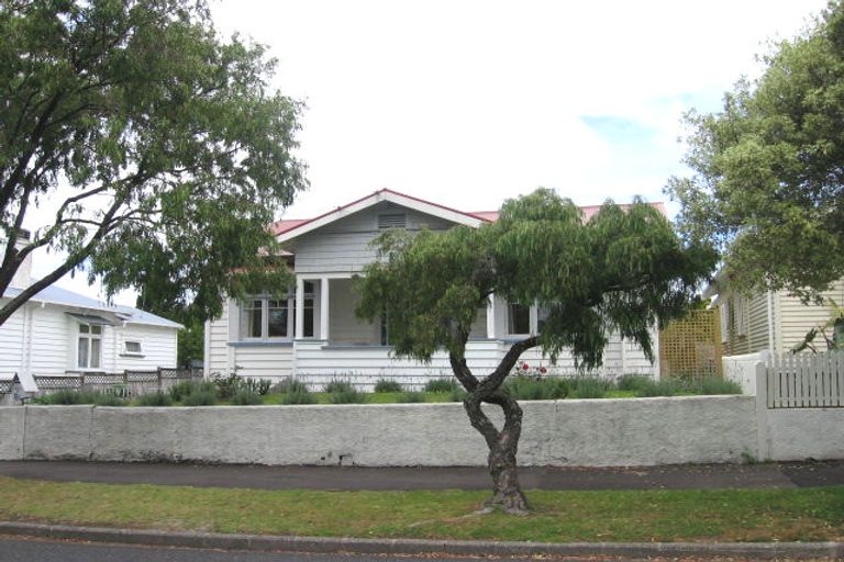 Photo of property in 82 Marsden Avenue, Mount Eden, Auckland, 1024