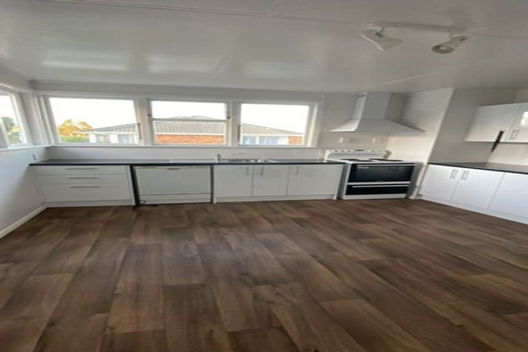 Photo of property in 15 Rangiora Crescent, Wairakei, Taupo, 3332