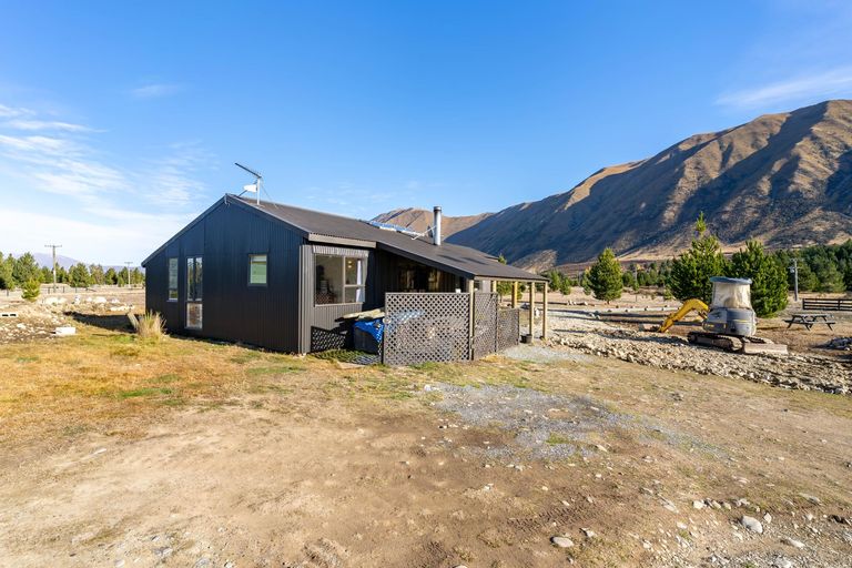 Photo of property in 64 Flanagan Lane, Ben Ohau, Twizel, 7999