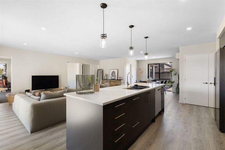 Photo of property in 22 Sorrel Gate, Halswell, Christchurch, 8025