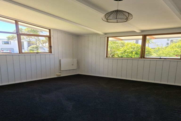 Photo of property in 4 Thelma Crescent, Torbay, Auckland, 0630