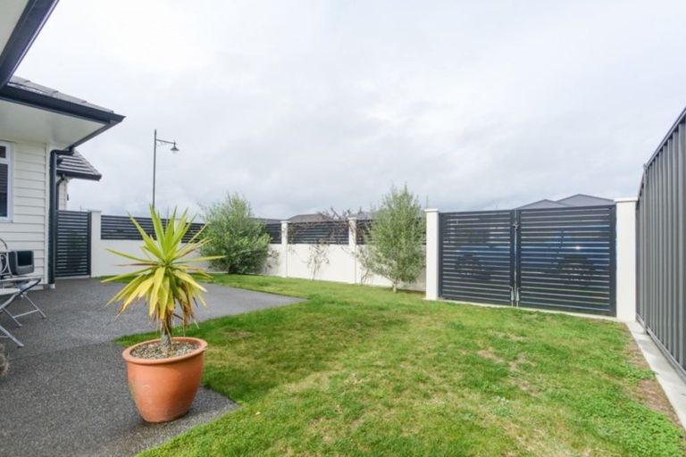 Photo of property in 24 Rakaia Way, Poraiti, Napier, 4112